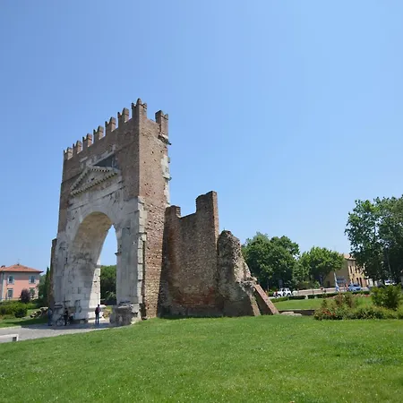 Appealing In With Near Centre Appartamento