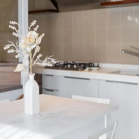 Appealing In With Near Centre Apartment Petrella Guidi
