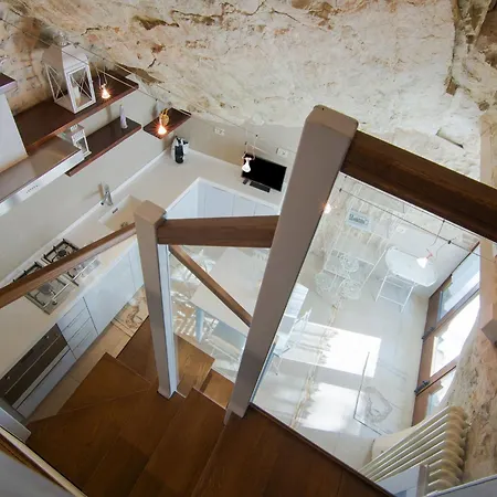 Apartment Appealing In With Near Centre