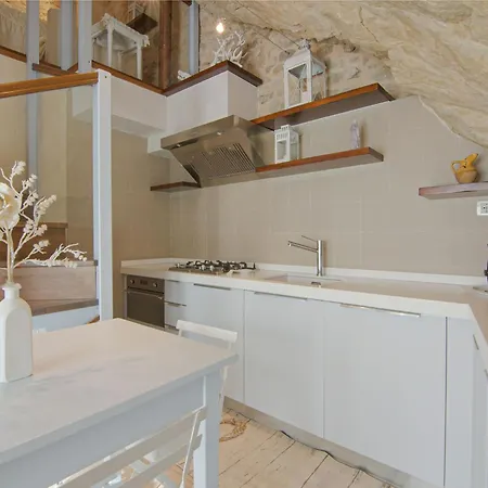 Apartment Appealing In With Near Centre