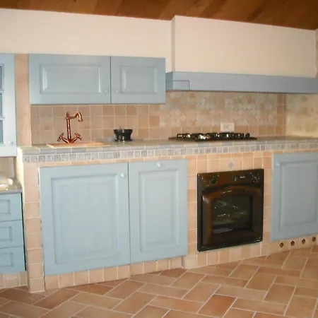 Apartment Appealing In With Near Centre *