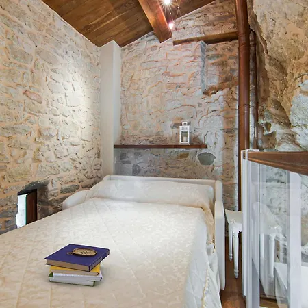 Apartment Appealing In With Near Centre