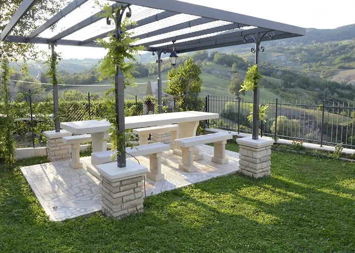 Daire Appealing In With Near Centre