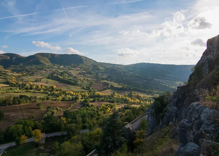 Apartamento Appealing In With Near Centre Petrella Guidi