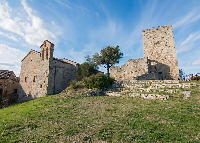 Apartamento Appealing In With Near Centre Petrella Guidi